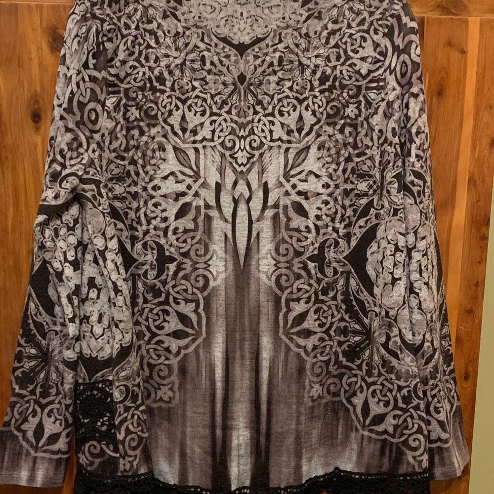 One World Tunic - Picture 12 of 12